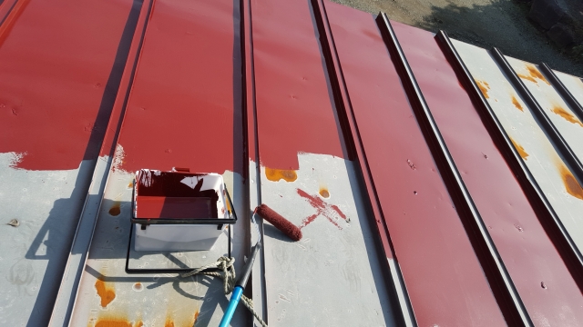 トタン屋根の塗装　金属屋根